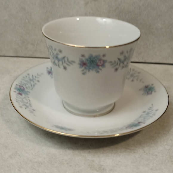 🌸5 for $8🌸Tea cup and saucer - Picture 8 of 9